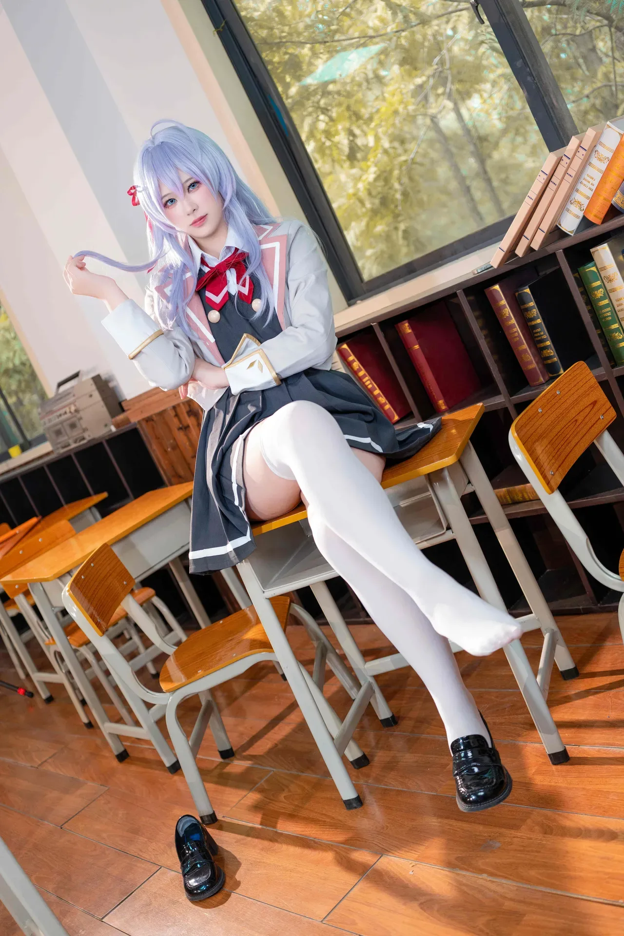 Sự vắng mặt của 鲨鲨 – 肻座の艾萉萉学 - 16
