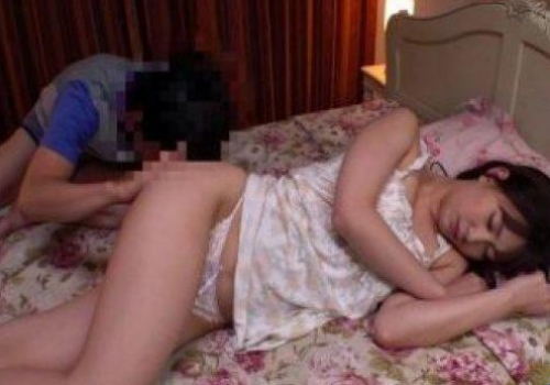 Con trai tuổi lớn nứng chim đêm khuya